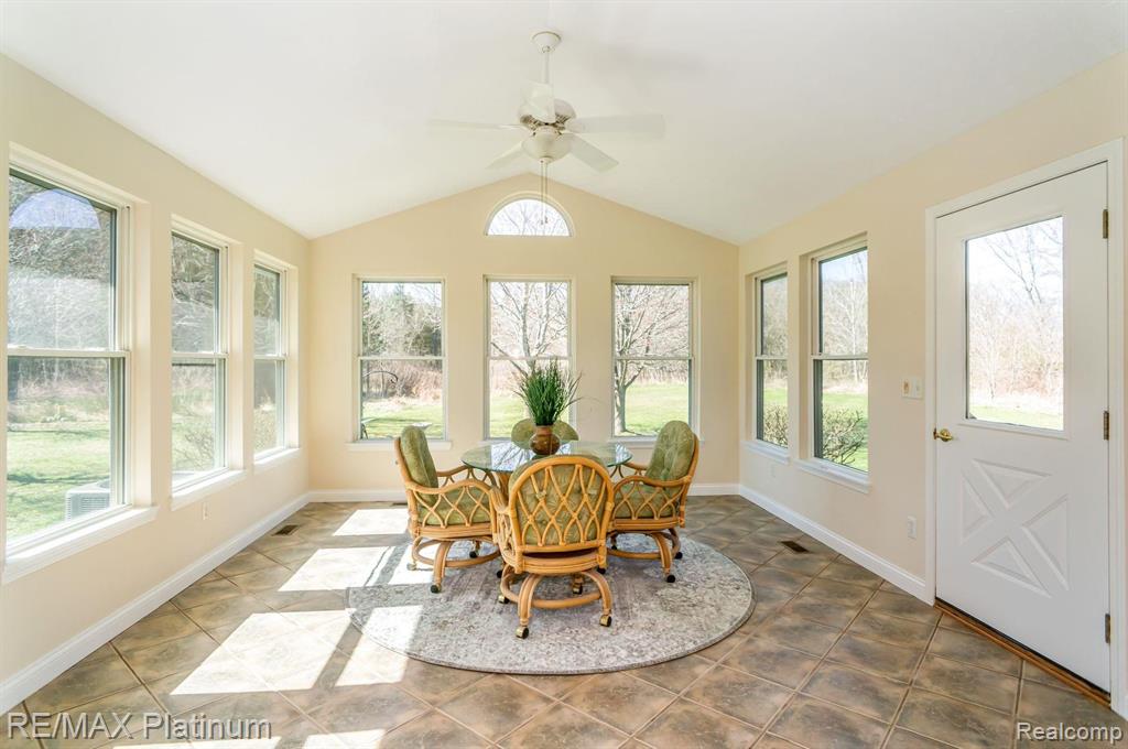 8587 West Lange Road Fowlerville, MI 48836 - Photo 13 of 37