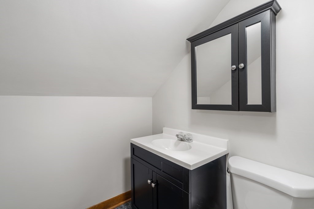 94 Stevens Road Swansea, MA 02777 - Photo 21 of 34 Gallery Image 21