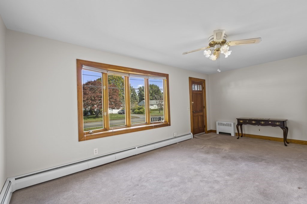 94 Stevens Road Swansea, MA 02777 - Photo 7 of 34 Gallery Image 7