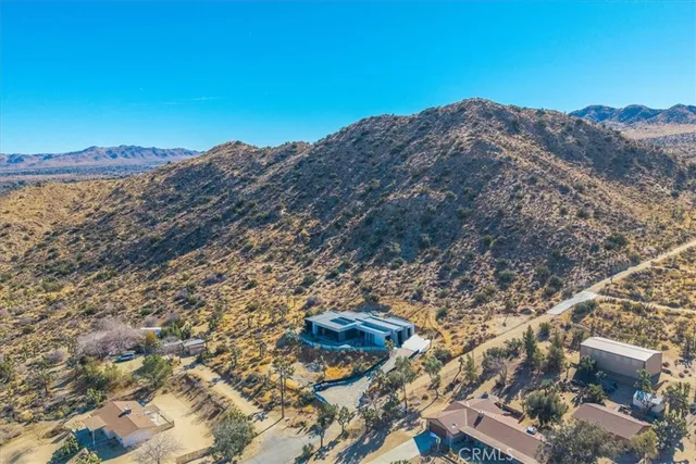 $1,700,000 | 8175 Fox Trail, Yucca Valley, CA 92284