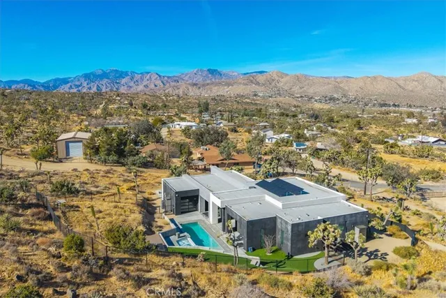 $1,700,000 | 8175 Fox Trail, Yucca Valley, CA 92284