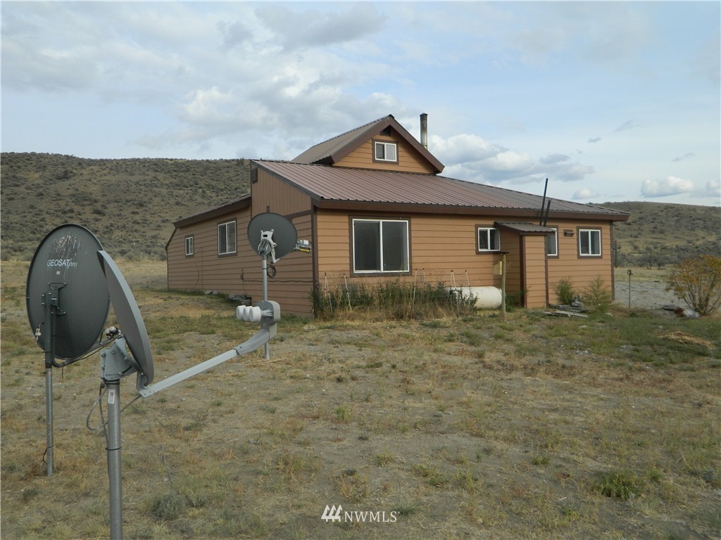 99 Moon Dust Road Tonasket, WA 98855 - Photo 2 of 22 Gallery Image 2