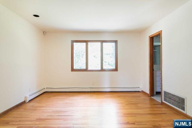 20 Michele Court Cresskill, NJ 07626 - Photo 19 of 36