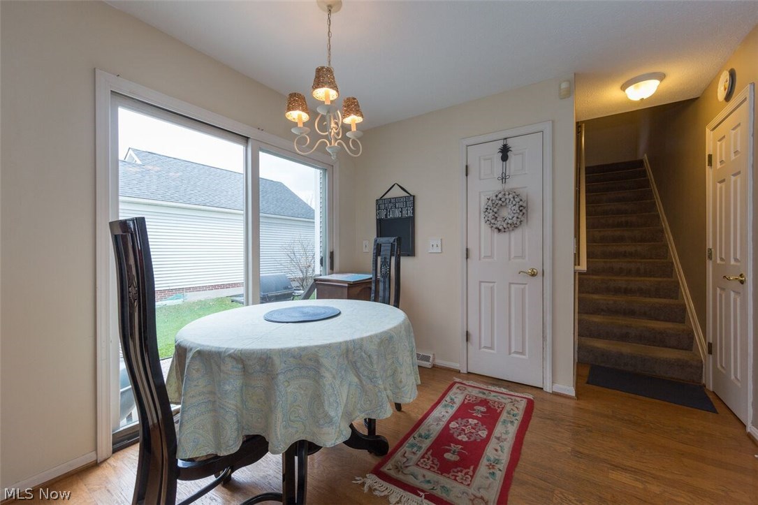 4396 Brooks Road Cleveland, OH 44105 - Photo 11 of 29 breakfast nook