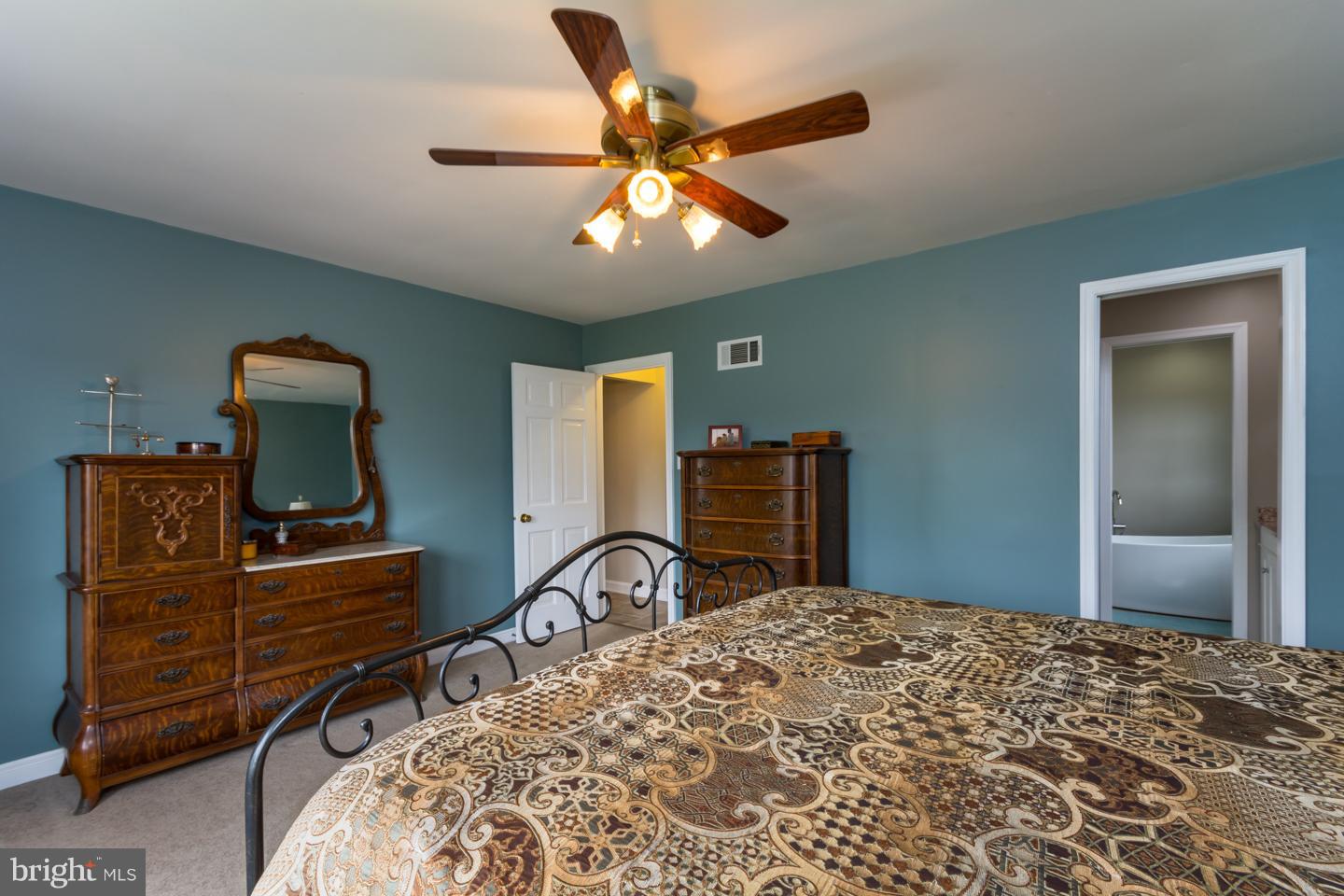 20540 Gleedsville Road Leesburg, VA 20175 - Photo 16 of 28 Bedroom (Master)
