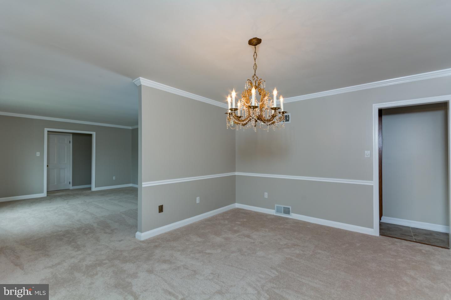 20540 Gleedsville Road Leesburg, VA 20175 - Photo 8 of 28 Dining Room