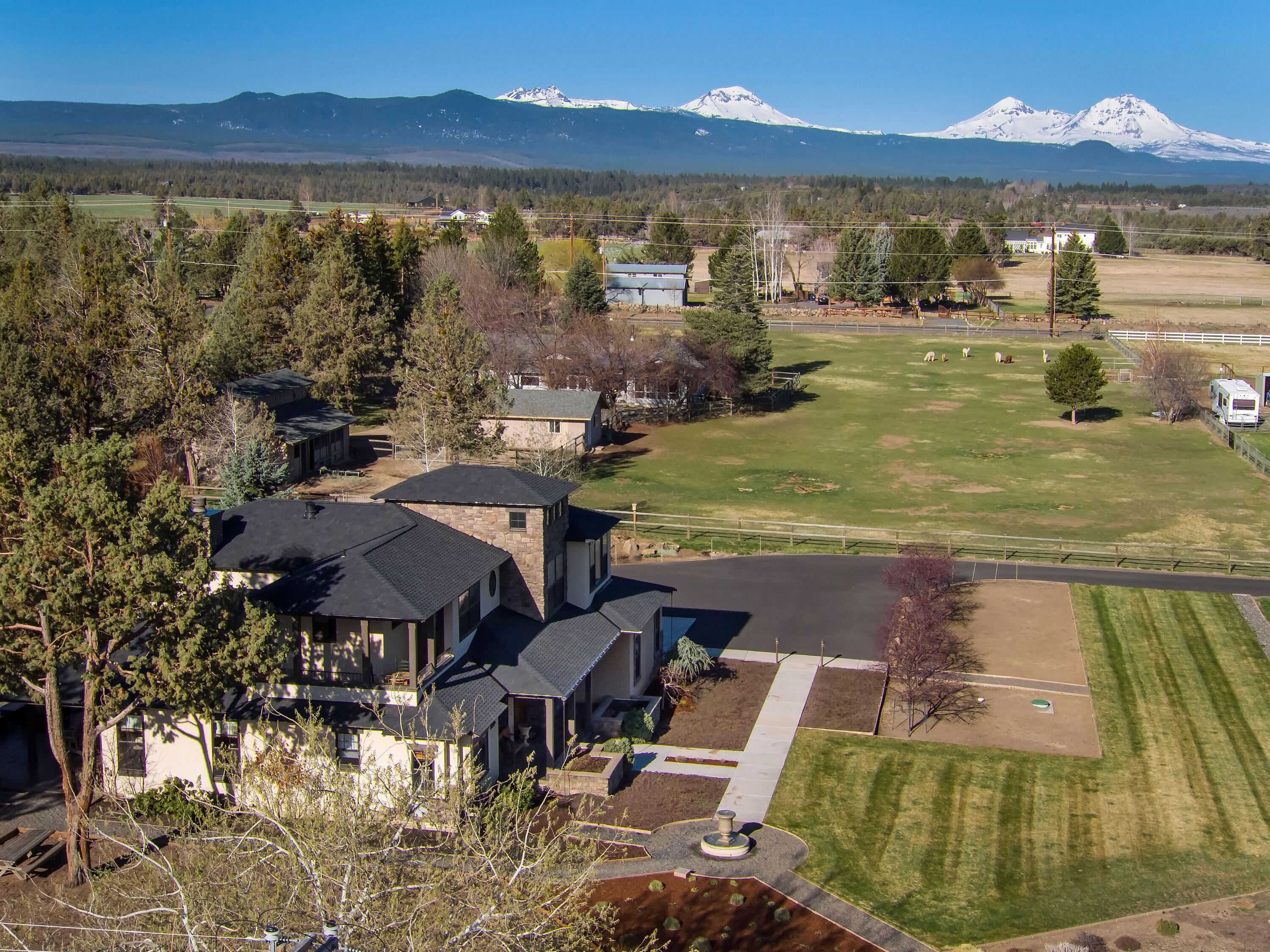 64420 Bailey Road Bend, OR 97703 - Photo 58 of 83 Bailey