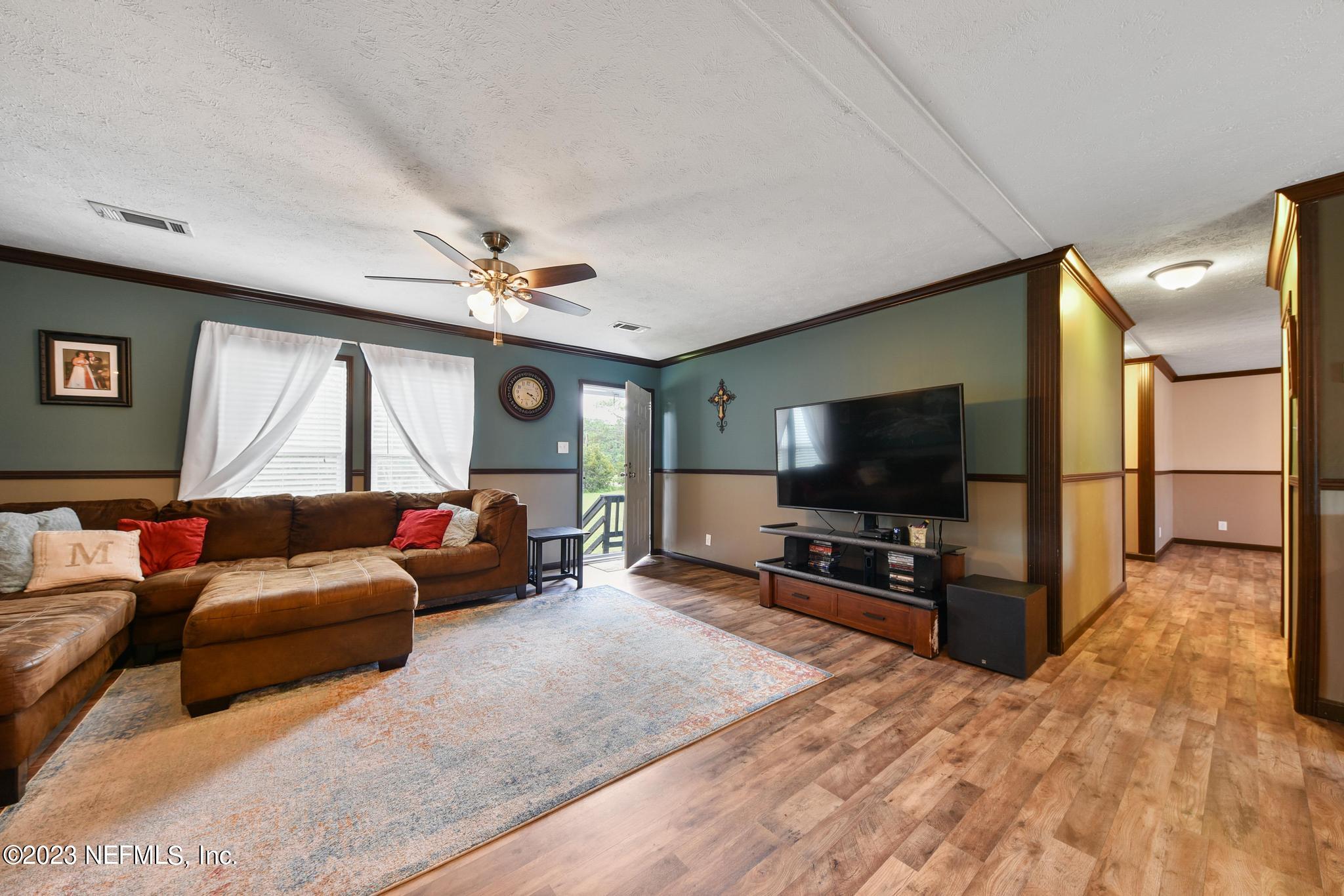 4028 Starratt Road Jacksonville, FL 32226 - Photo 4 of 25 SM8923-04