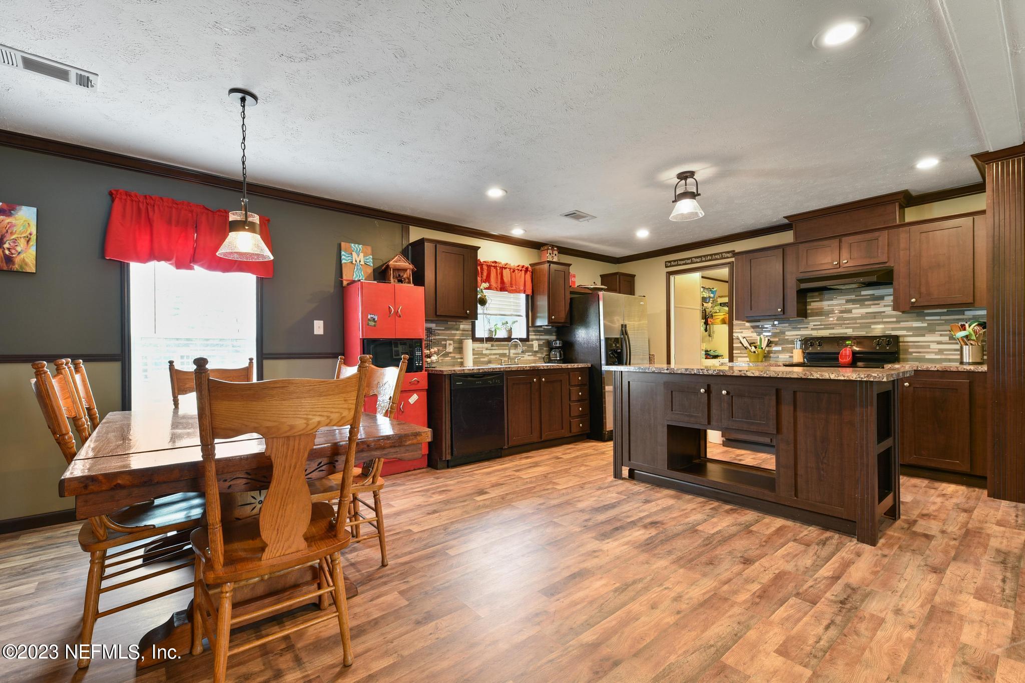 4028 Starratt Road Jacksonville, FL 32226 - Photo 6 of 25 SM8923-06