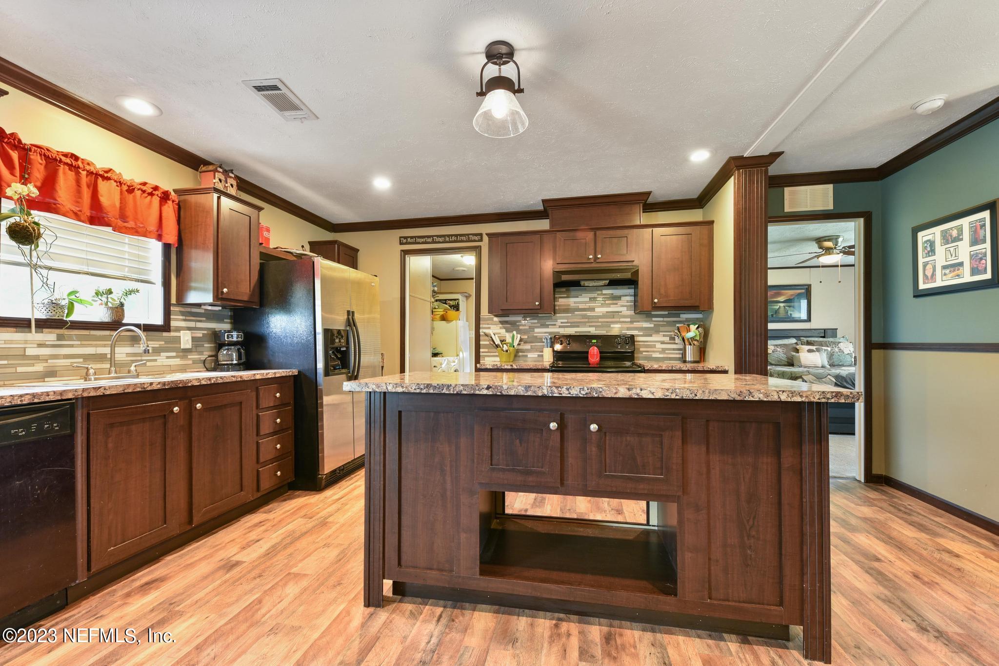 4028 Starratt Road Jacksonville, FL 32226 - Photo 7 of 25 SM8923-07