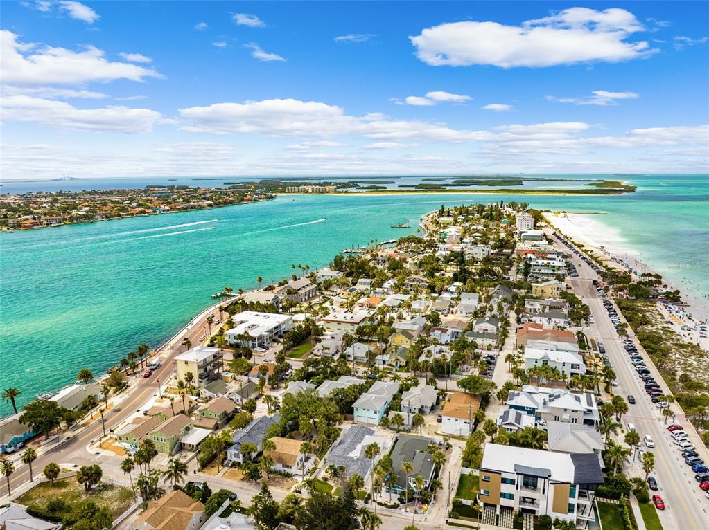 106 13th Avenue St. Pete Beach, FL 33706 - Photo 37 of 41 a view of a city