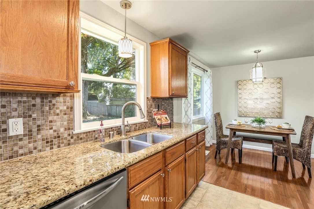 22703 2nd Place West Bothell, WA 98021 - Photo 11 of 23 Gallery Image 11