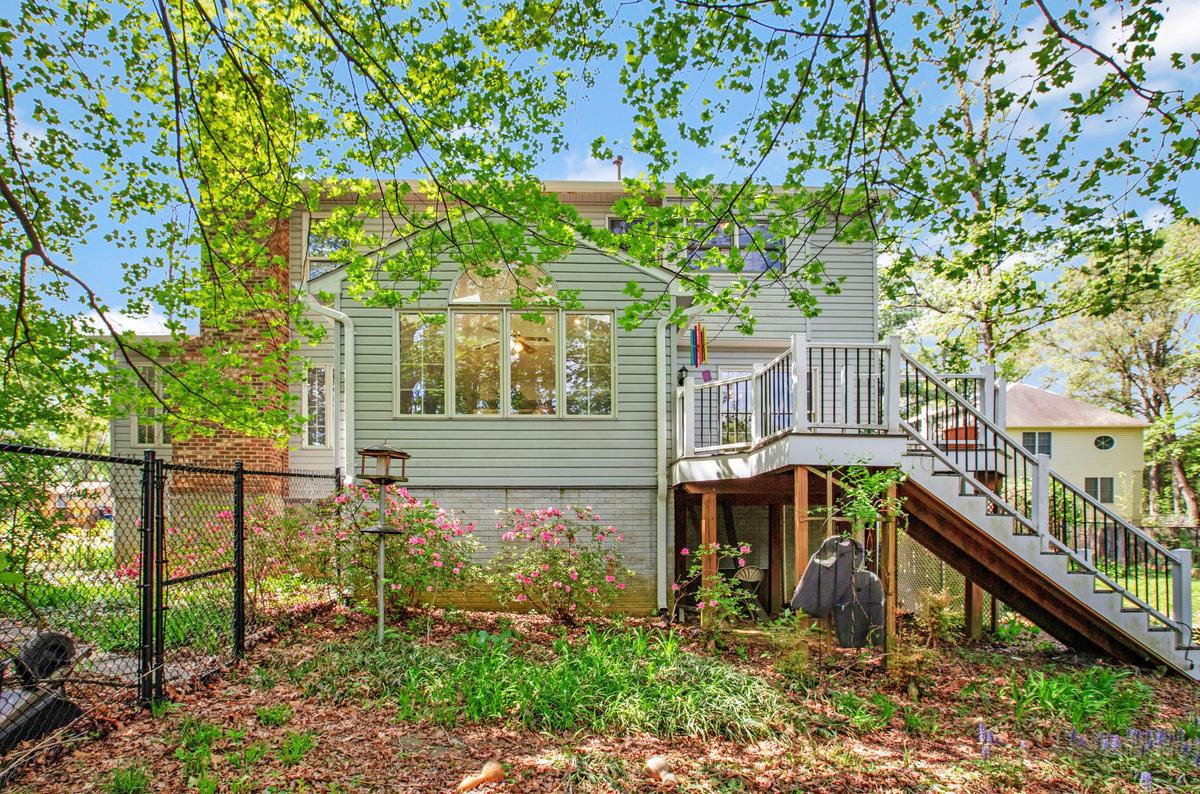 16311 Dahl Road Laurel, MD 20707 - Photo 41 of 54 Fenced in rear yard