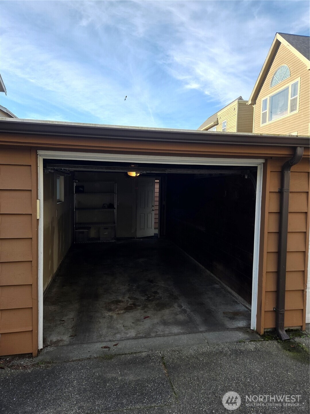 3050 60th Avenue Southwest Seattle, WA 98116 - Photo 12 of 13