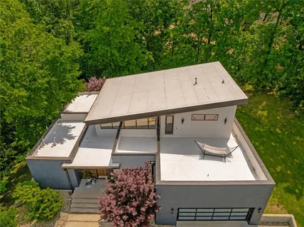 $665,000 | 4717 Canaan Lake Circle, Kansas City, KS 66109