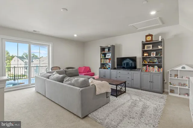 $599,900 | 637 Burcham Street, Phoenixville, PA 19460