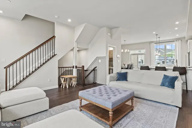 $599,900 | 637 Burcham Street, Phoenixville, PA 19460