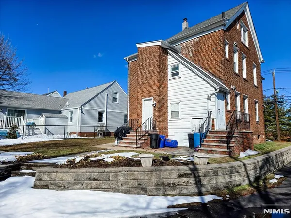 $2,450 | 23 Lincoln Place, Unit 2, Garfield, NJ 07026