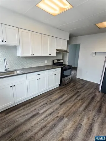 $2,400 | 23 Lincoln Place, Unit 2, Garfield, NJ 07026