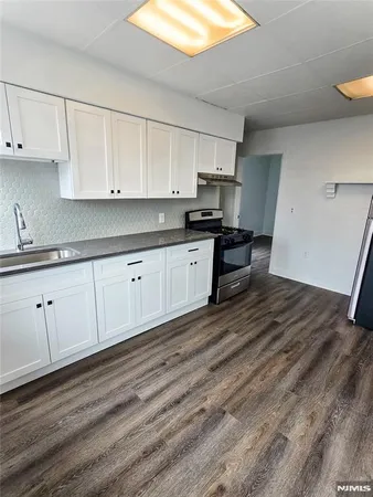 $2,450 | 23 Lincoln Place, Unit 2, Garfield, NJ 07026