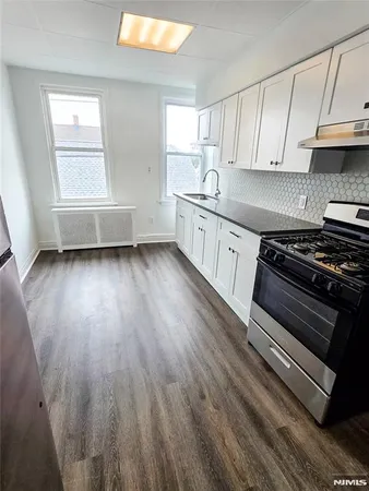 $2,450 | 23 Lincoln Place, Unit 2, Garfield, NJ 07026