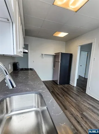 $2,400 | 23 Lincoln Place, Unit 2, Garfield, NJ 07026