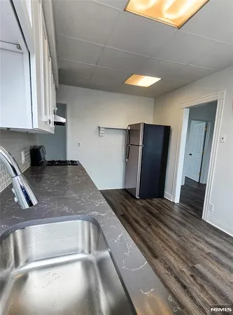 $2,450 | 23 Lincoln Place, Unit 2, Garfield, NJ 07026