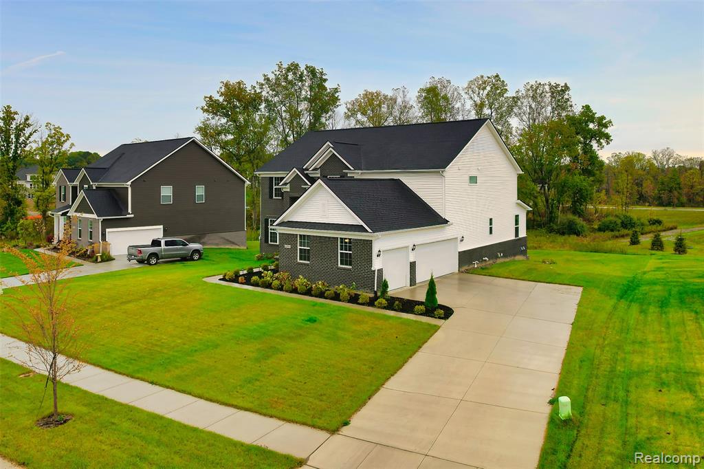 22820 Martin Road South Lyon, MI 48178 - Photo 2 of 82