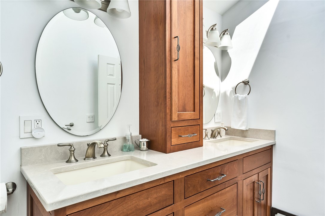 5 Wicklow Road Westerly, RI 02891 - Photo 19 of 37 The main bath features double sinks