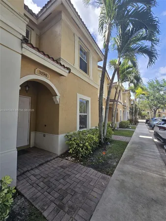 $3,200 | Melrose Point Condominiums, Miramar, FL 33027