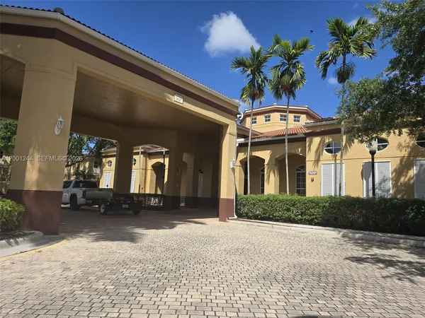 $3,200 | Melrose Point Condominiums, Miramar, FL 33027