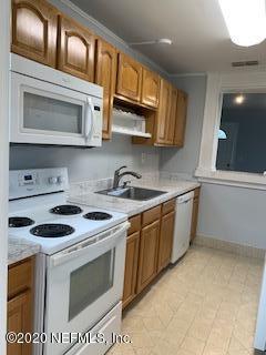 1217 Glynlea Road Jacksonville, FL 32216 - Photo 4 of 22 IMG_0687