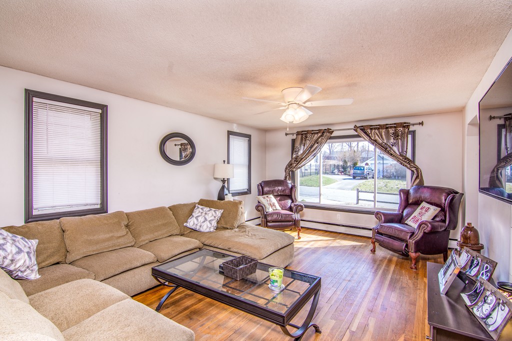 4 Tumbleweed Road Springfield, MA 01109 - Photo 2 of 16