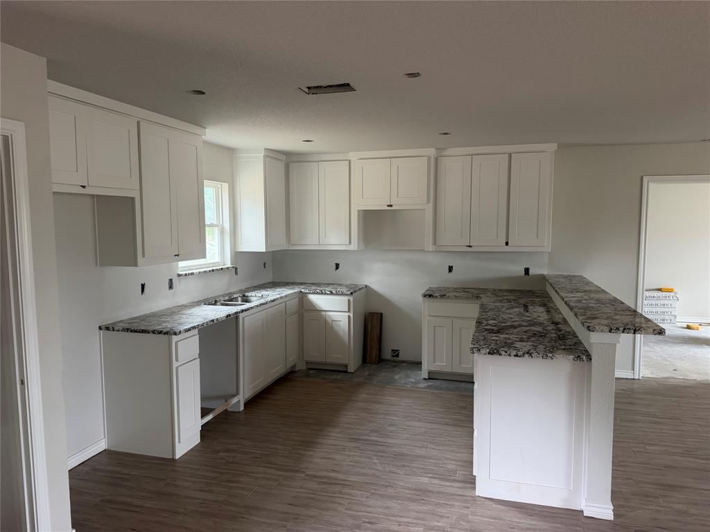 232 Altom Road Springtown, TX 76082 - Photo 3 of 6