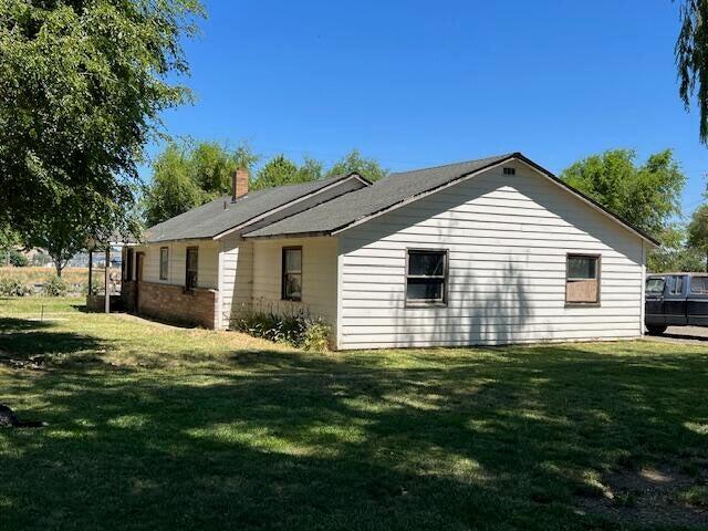 585 Southwest Fairgrounds Road Madras, OR 97741 - Photo 2 of 12 20250630214210046033000000-o