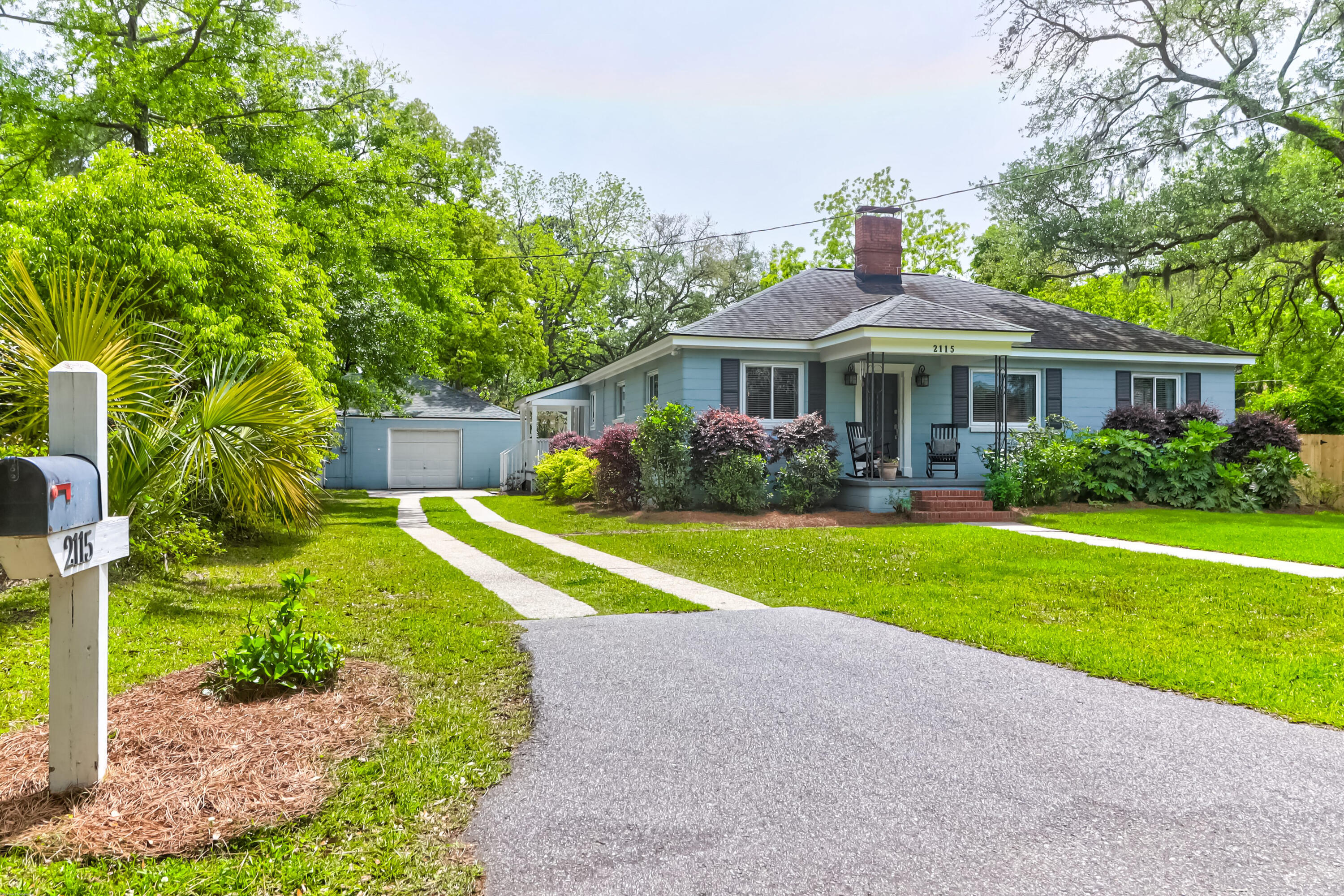 2115 Wappoo Hall Road Charleston, SC 29412 - Photo 2 of 31 2