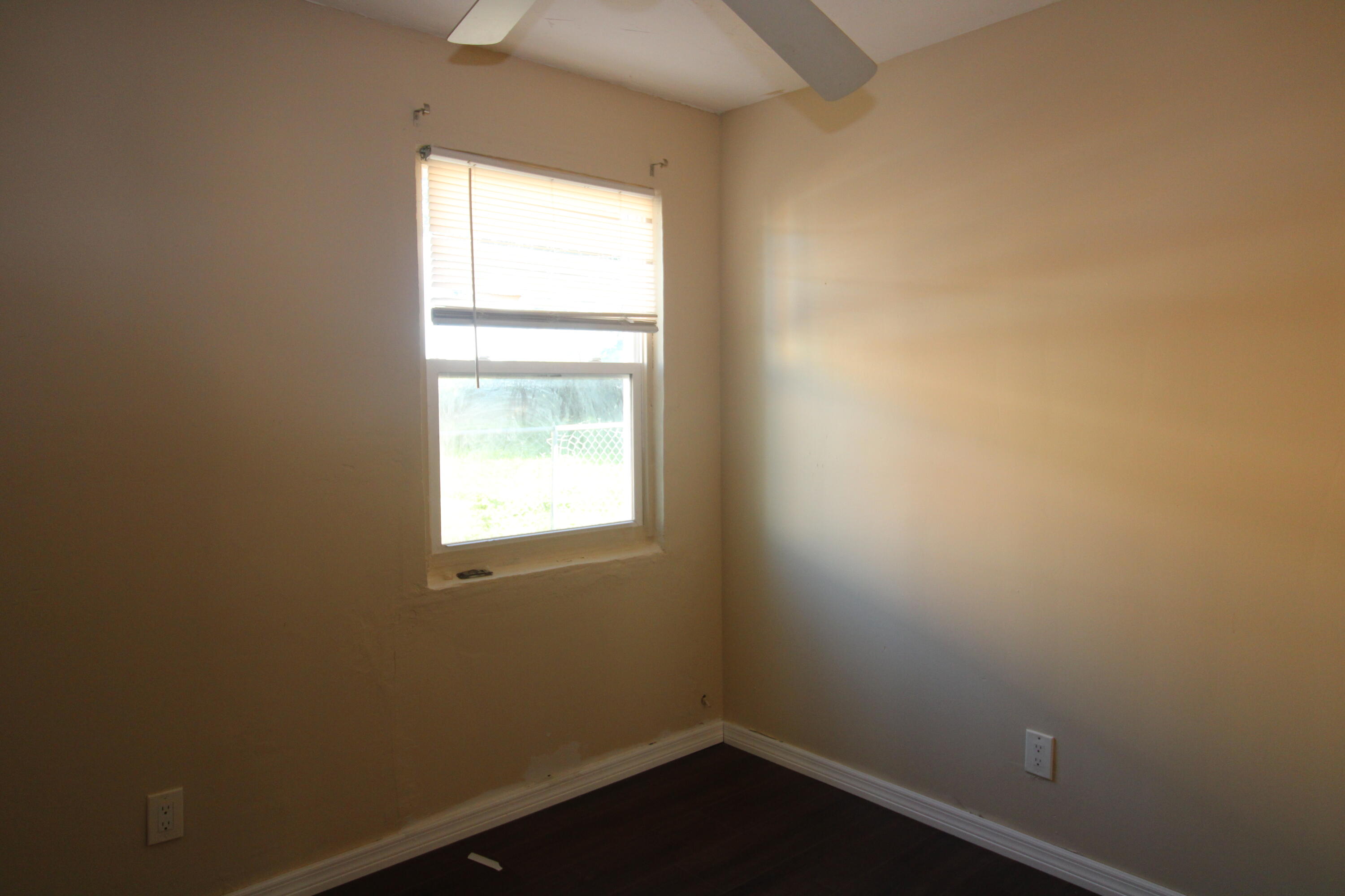 765 West 1st Street Riviera Beach, FL 33404 - Photo 22 of 38 IMG_0299