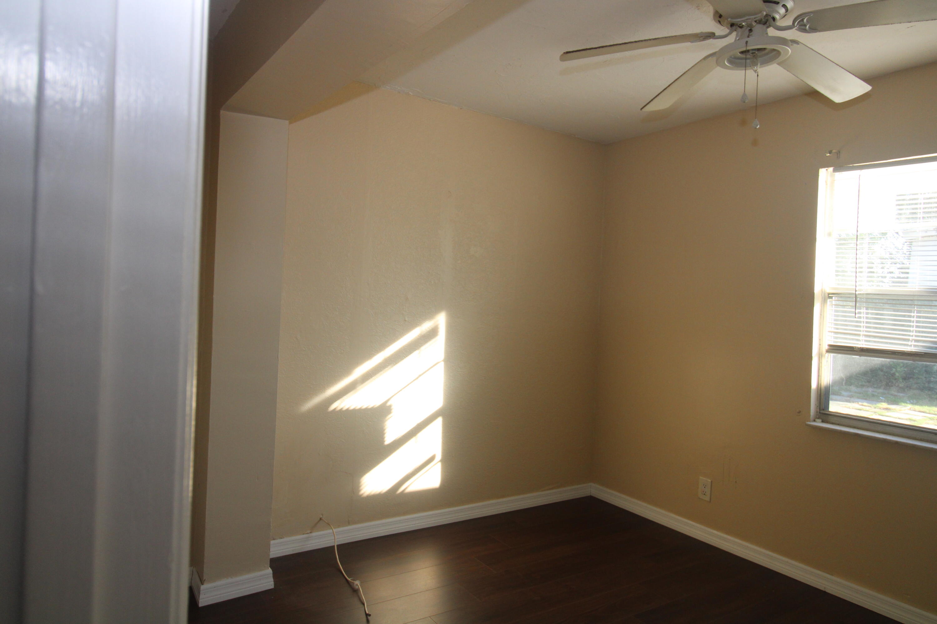 765 West 1st Street Riviera Beach, FL 33404 - Photo 23 of 38 IMG_0302