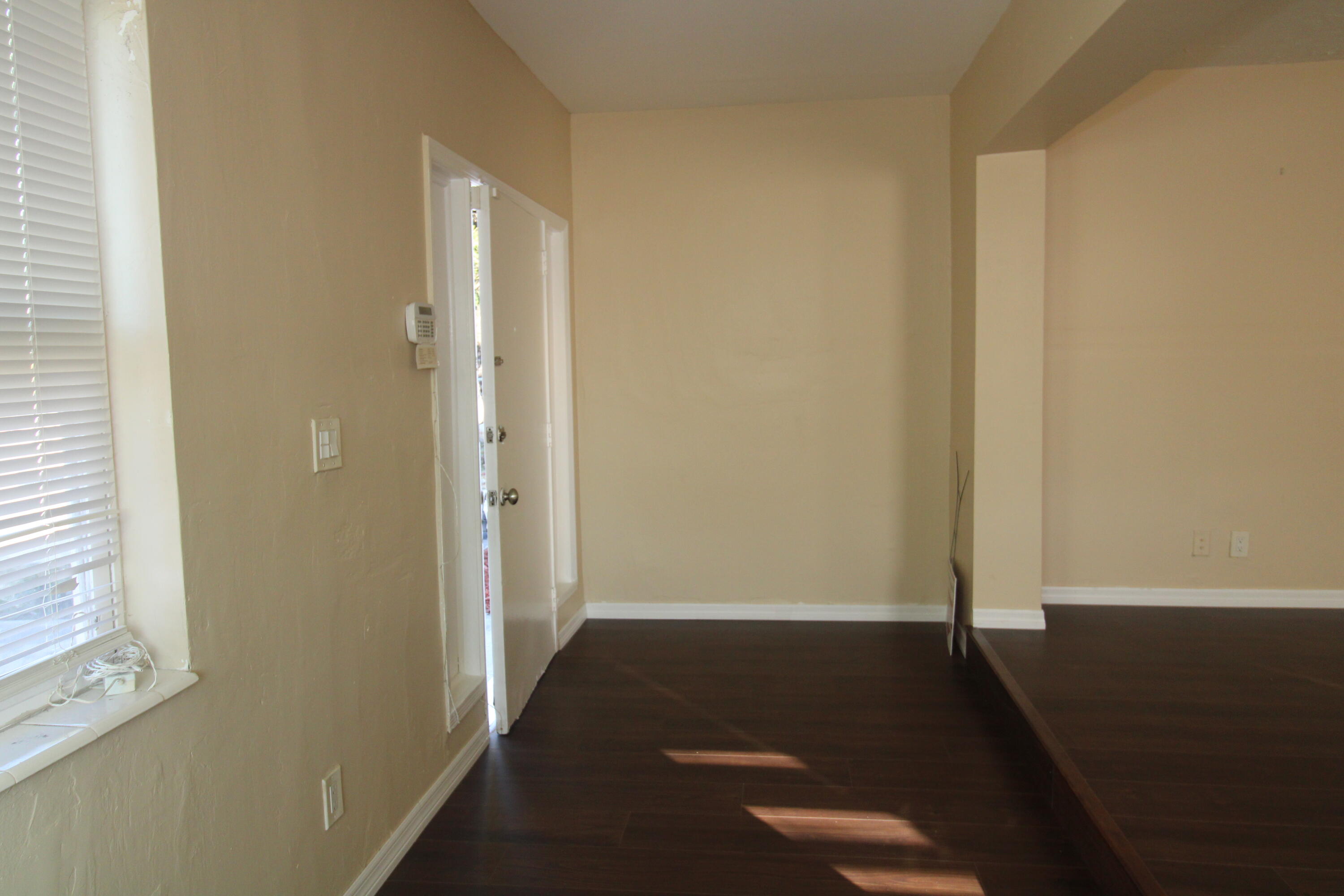 765 West 1st Street Riviera Beach, FL 33404 - Photo 31 of 38 IMG_0315