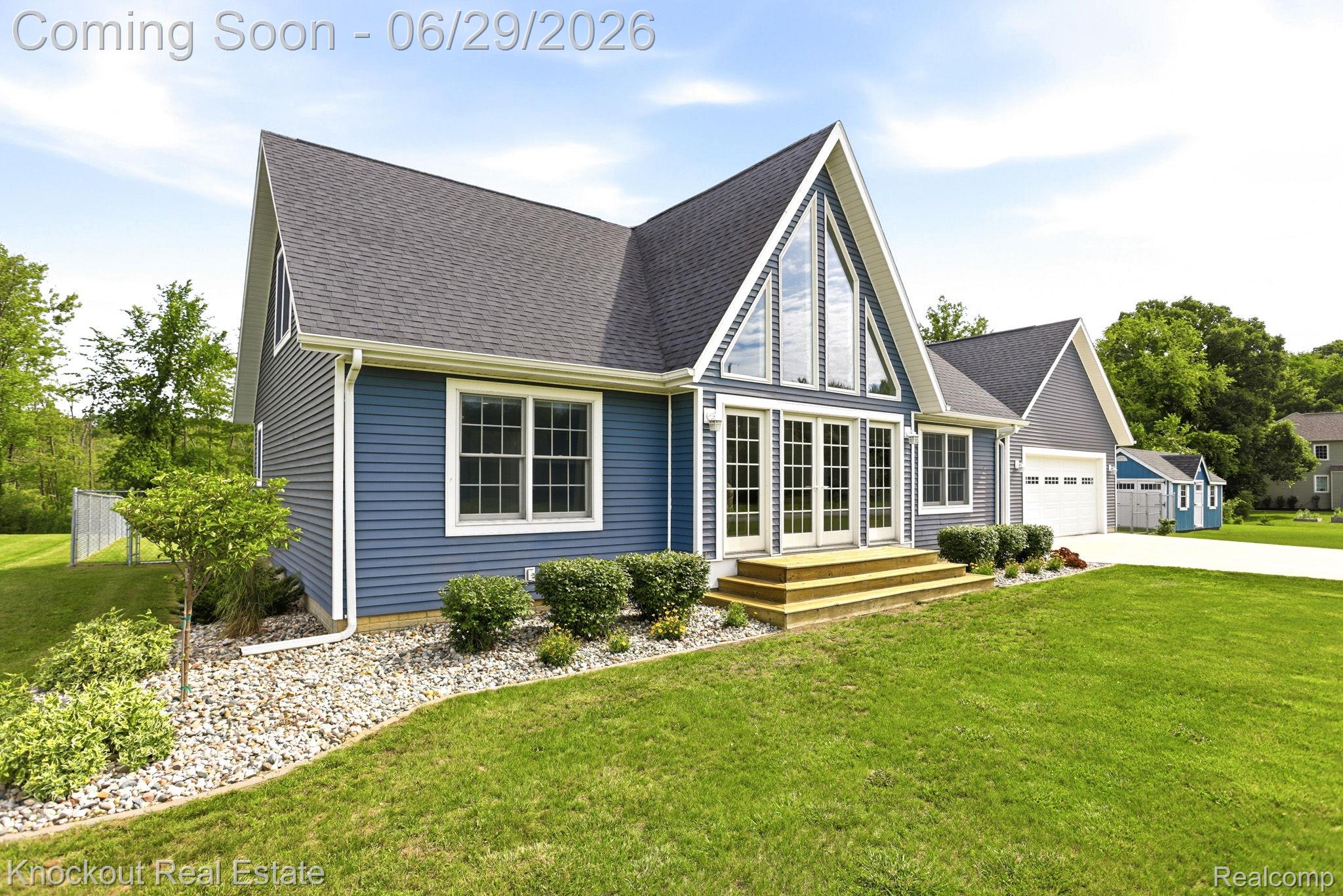 11415 Rathbun Road Birch Run, MI 48415 - Photo 9 of 73 10-web-or-mls-11415 Rathbun Rd-20.jpg