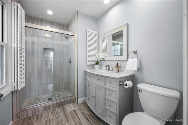 $950,000 | 315 Charal Lane, Highland Park, IL 60035