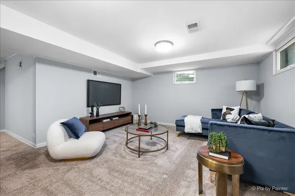 $950,000 | 315 Charal Lane, Highland Park, IL 60035