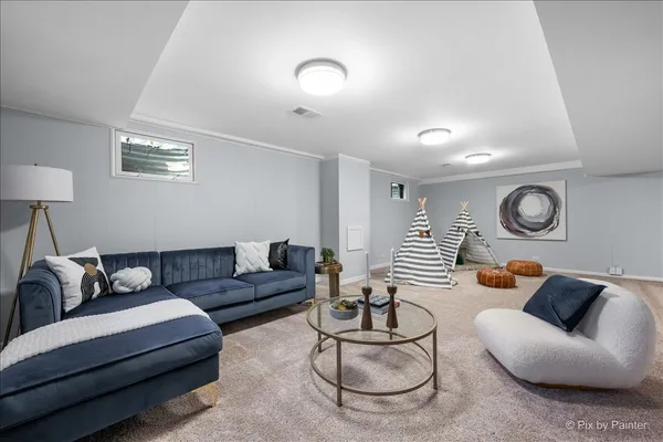 $950,000 | 315 Charal Lane, Highland Park, IL 60035