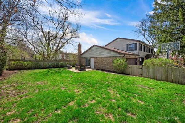 $950,000 | 315 Charal Lane, Highland Park, IL 60035
