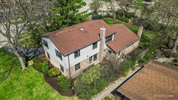 $950,000 | 315 Charal Lane, Highland Park, IL 60035