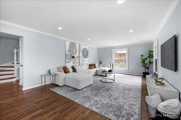 $950,000 | 315 Charal Lane, Highland Park, IL 60035