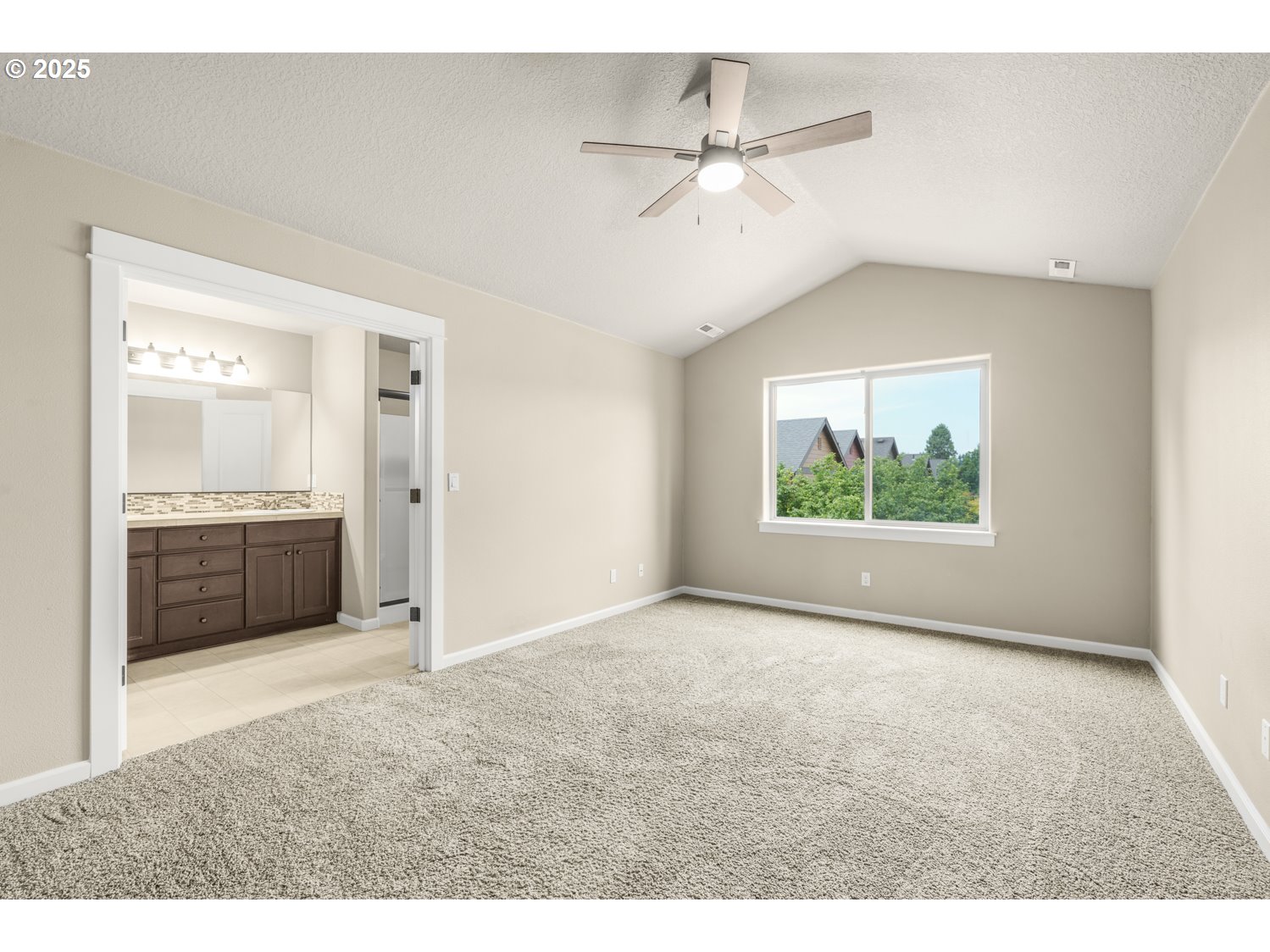 18468 Shadow Ridge Way Oregon City, OR 97045 - Photo 12 of 22 Gallery Image 12