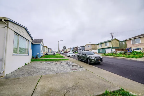 $1,050,000 | 29 Oceanside Drive, Daly City, CA 94015