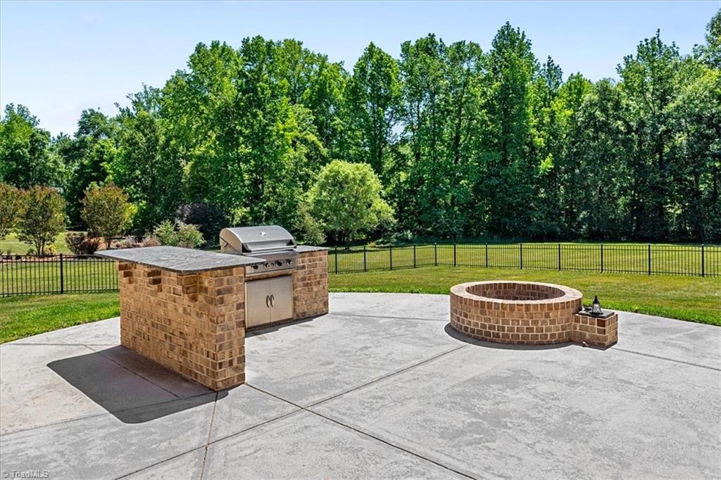 6635 Linville Ridge Drive Oak Ridge, NC 27310 - Photo 46 of 50