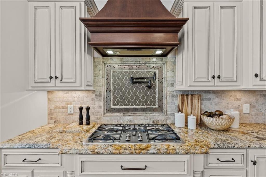 6635 Linville Ridge Drive Oak Ridge, NC 27310 - Photo 10 of 50